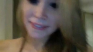 Kayla Andrews aka Elle Simmons webcam