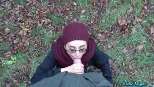 Amazing Afghan Beauty Gives Forest Blowjob Slut Has Sex